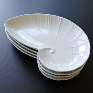 White Ceramic Nautilus Shell Luncheon Snack Plates 10" MEDITERRANEA by Tognana